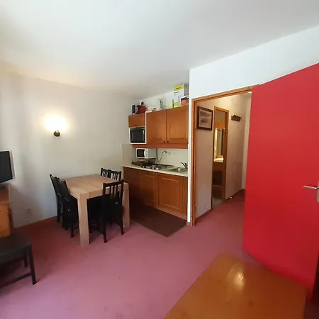 A Louer A Valfrejus, 310 Rue Du Cheval Blanc - Fr-1-561-121 Apartment Modane